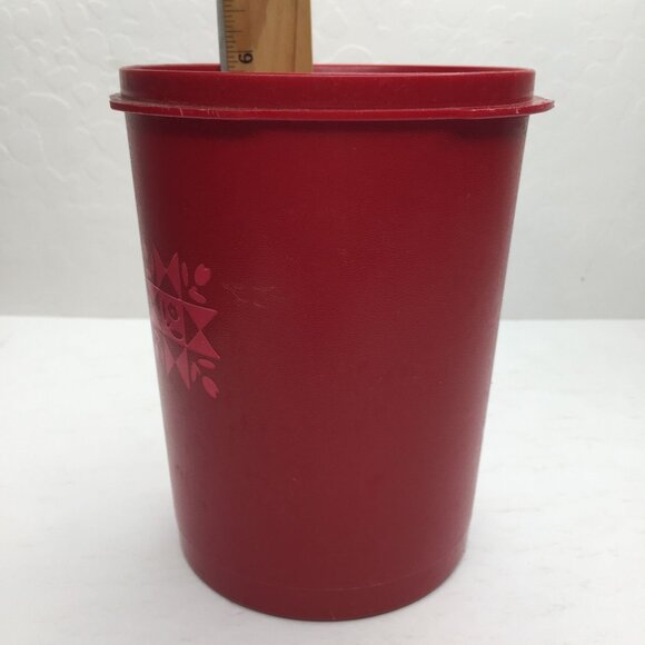 Vintage Rare Tupperware Servalier Red Tulip Quilt Container Sunburst Lid 811-13 - Picture 12 of 13